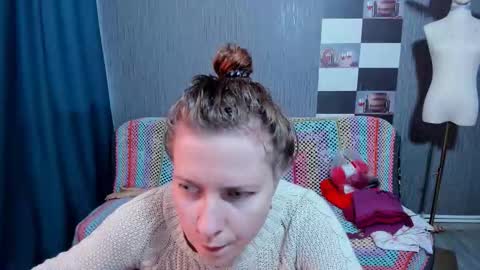 Ella online show from December 5, 2025, 7:17 am