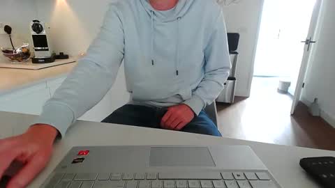 pablo19692017 online show from March 16, 2026, 10:08 am