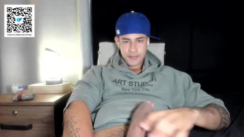 Snapshot of pablo_boston chatting on November 21, 2025, 5:50 am Javi online show from November 21, 2025, 5:50 am