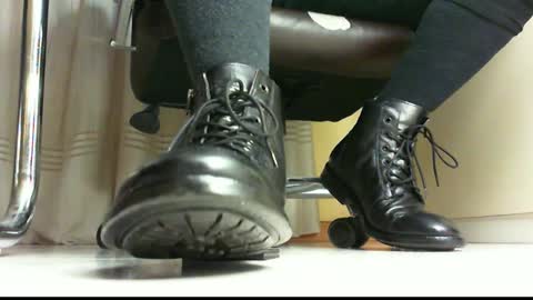 Snapshot of pablomenesssl chatting on January 7, 2025, 10:52 pm Pablo Meness online show from January 7, 2025, 10:52 pm