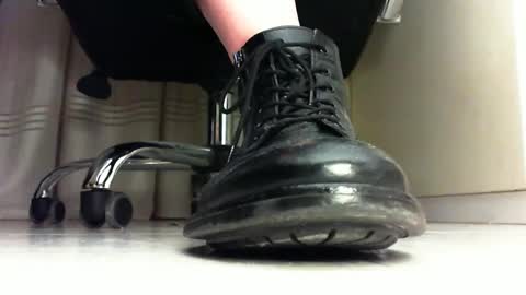 Snapshot of pablomenesssl chatting on February 28, 2025, 6:52 pm Pablo Meness online show from February 28, 2025, 6:52 pm