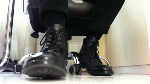 Snapshot of pablomenesssl chatting on March 10, 2025, 2:05 pm Pablo Meness online show from March 10, 2025, 2:05 pm