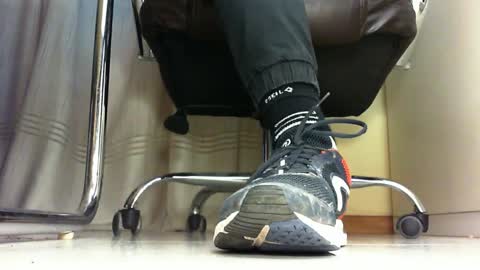 Snapshot of pablomenesssl chatting on March 11, 2025, 5:57 pm Pablo Meness online show from March 11, 2025, 5:57 pm