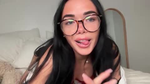 paigey xxx link in bio online show from March 31, 2026, 7:09 am