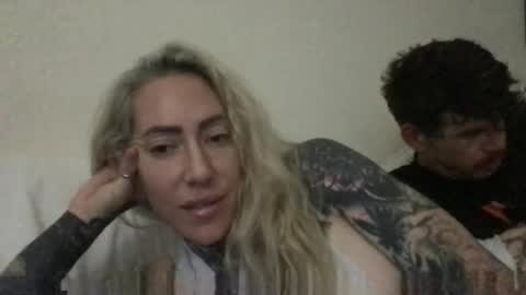 Snapshot of paigesixx_charlievicious chatting on October 22, 2025, 9:42 am paigesixx_charlievicious online show from October 22, 2025, 9:42 am