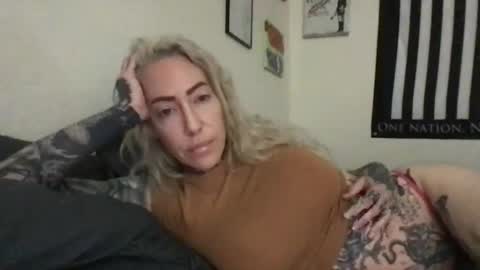 Snapshot of paigesixx_charlievicious chatting on November 22, 2025, 12:42 am paigesixx_charlievicious online show from November 22, 2025, 12:42 am