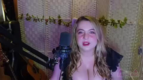 Snapshot of paigestation chatting on April 25, 2026, 9:56 pm PaigeStation online show from April 25, 2026, 9:56 pm