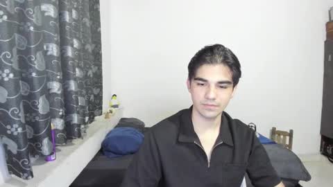 Snapshot of pakun_ chatting on October 25, 2025, 11:32 pm pakun_ online show from October 25, 2025, 11:32 pm