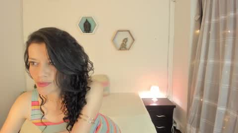 Paloma  online show from November 15, 2025, 9:43 pm