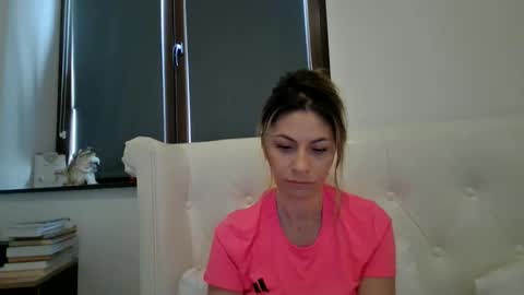 Snapshot of pamela051087 chatting on April 29, 2026, 12:31 pm Pamela051087 online show from April 29, 2026, 12:31 pm