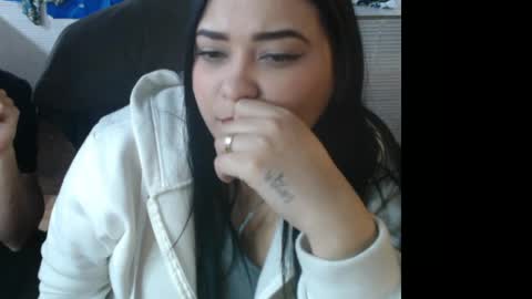 pamela300896 online show from April 27, 2026, 3:26 am