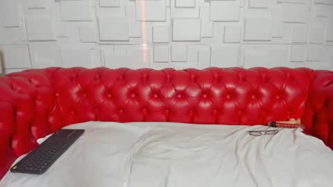 pamela_gaviria01 online show from April 2, 2026, 3:09 pm