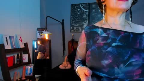 Snapshot of pamela_mature41 chatting on April 22, 2026, 4:26 am pamela_mature41 online show from April 22, 2026, 4:26 am