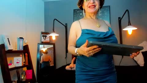 Snapshot of pamela_mature41 chatting on May 13, 2026, 7:39 am pamela_mature41 online show from May 13, 2026, 7:39 am