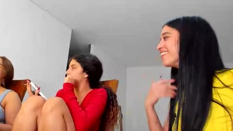 pamela_milleer online show from January 17, 2025, 6:36 am