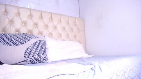 Pamela online show from December 15, 2025, 7:51 pm