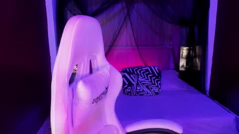  P A M  online show from November 27, 2025, 4:36 am