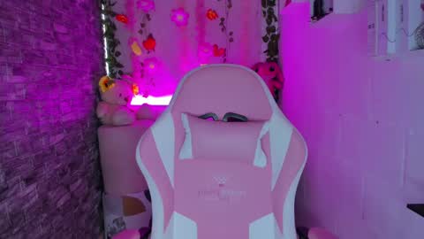 Snapshot of pamelajhonsom chatting on January 24, 2025, 6:46 pm pamelajhonsom online show from January 24, 2025, 6:46 pm