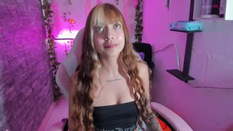 Snapshot of pamelajhonsom chatting on November 5, 2025, 9:04 pm pamelajhonsom online show from November 5, 2025, 9:04 pm