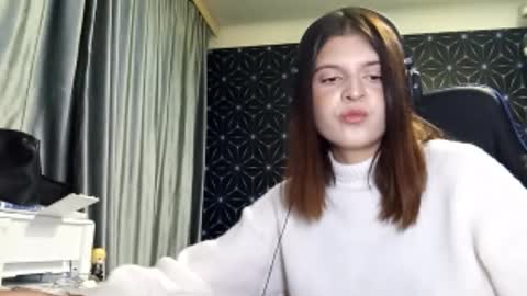 Pamela online show from October 10, 2025, 1:54 pm