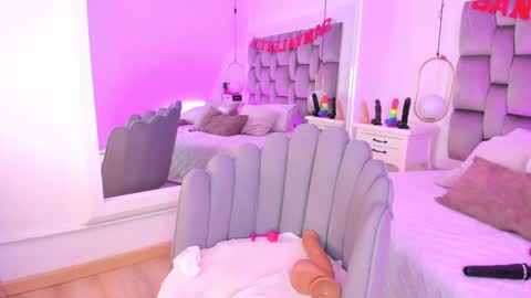 Snapshot of pamelamendez_ chatting on February 14, 2025, 5:51 am Pamela online show from February 14, 2025, 5:51 am