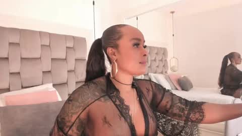 Snapshot of pamelamendez_ chatting on October 5, 2025, 3:38 am Pamela online show from October 5, 2025, 3:38 am