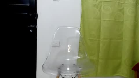 pamelaskiny20 online show from April 21, 2026, 2:37 am