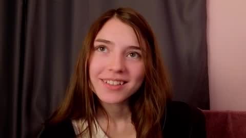 daniella online show from October 25, 2025, 7:52 pm