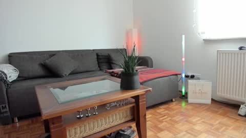 pampersandspanking online show from November 28, 2025, 2:20 pm