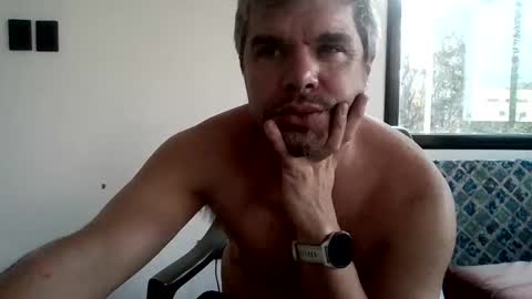 Snapshot of panchomadrid chatting on April 2, 2026, 8:17 pm Pancho Madrid online show from April 2, 2026, 8:17 pm