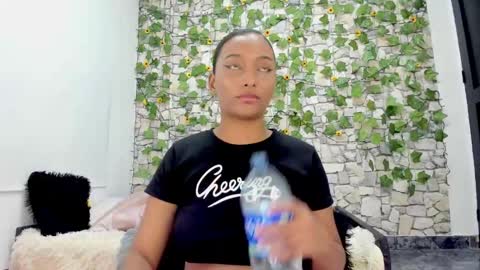 Snapshot of pandora_gu1 chatting on December 5, 2024, 11:40 pm pandora_gu1 online show from December 5, 2024, 11:40 pm