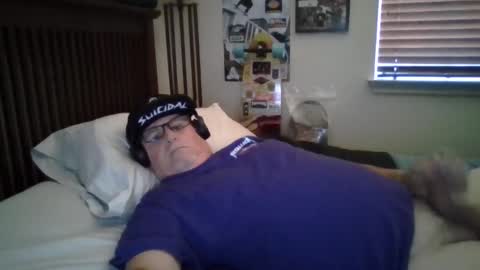 panos online show from October 13, 2025, 5:57 pm