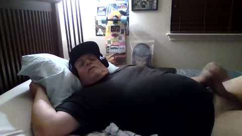 panos online show from November 15, 2025, 4:54 am