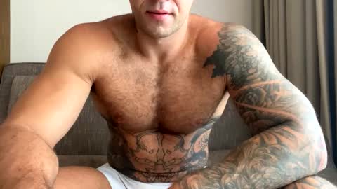 Snapshot of panther_style chatting on February 19, 2025, 5:05 am Oleg online show from February 19, 2025, 5:05 am