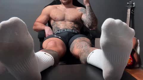 Snapshot of panther_style chatting on November 25, 2025, 6:24 am Oleg online show from November 25, 2025, 6:24 am