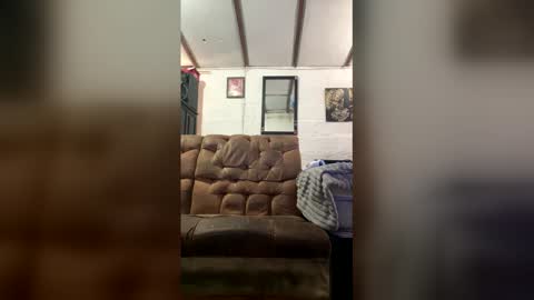 panthers_room online show from May 25, 2026, 6:58 pm