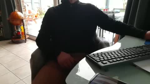 Snapshot of pantyrafke chatting on January 25, 2025, 11:02 am pantyrafke online show from January 25, 2025, 11:02 am