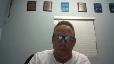 daddyinpanties online show from November 27, 2025, 12:35 am