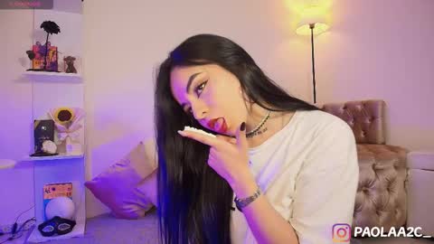 PAOLA IM INDEPENDENT MODEL online show from January 13, 2026, 11:43 pm