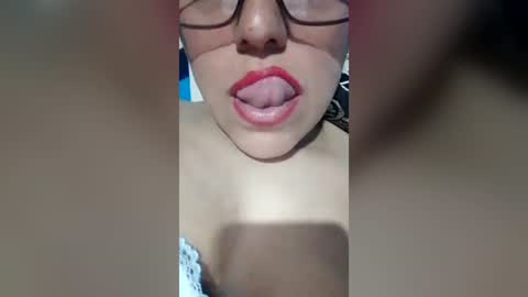 paolaflores25 online show from August 9, 2026, 5:23 am