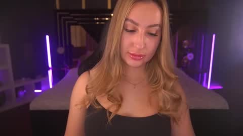 Lia online show from February 27, 2025, 12:56 pm