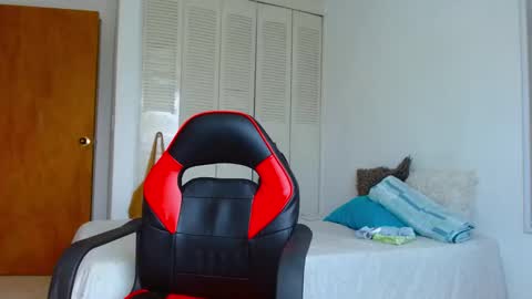 paolo_savanna online show from October 18, 2025, 5:35 pm