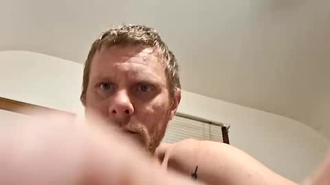 papapfouts online show from April 11, 2026, 7:45 am