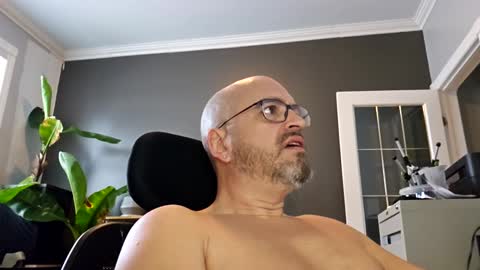 Papi online show from January 12, 2025, 1:58 pm
