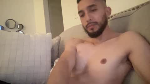 papicubano_guapo23cm online show from December 7, 2024, 5:26 am