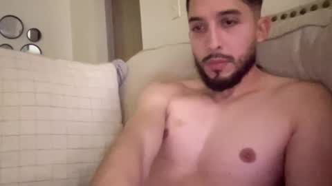 papicubano_guapo23cm online show from December 21, 2025, 11:39 am