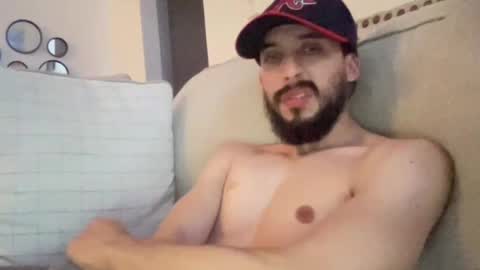 papicubano_guapo23cm online show from February 15, 2026, 7:51 am