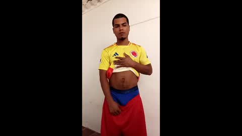 papiyosue online show from April 18, 2026, 12:58 am