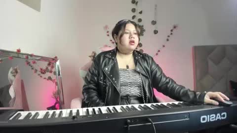 Snapshot of paprik_ chatting on December 5, 2025, 7:43 pm Paprika online show from December 5, 2025, 7:43 pm