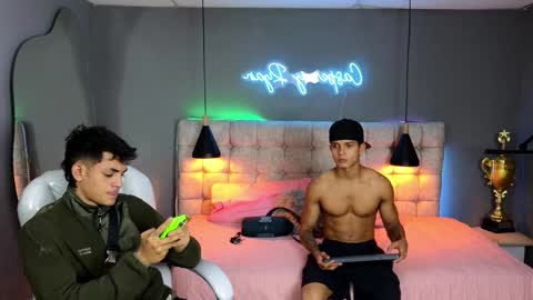 Snapshot of paradise_boy_s chatting on December 5, 2024, 12:30 am Ryan And Casper online show from December 5, 2024, 12:30 am